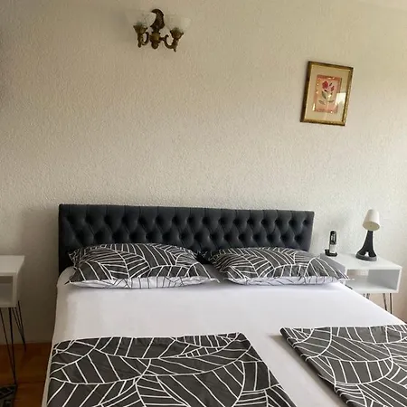 Apartment Capital *